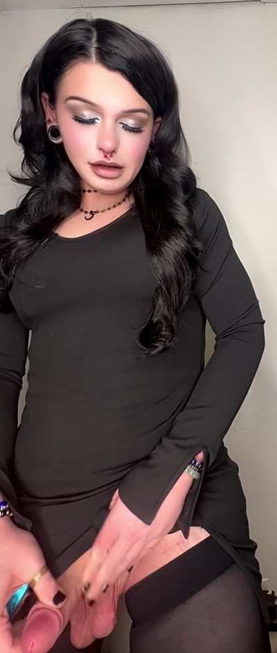 Do you like girls with 8 inches and big balls?