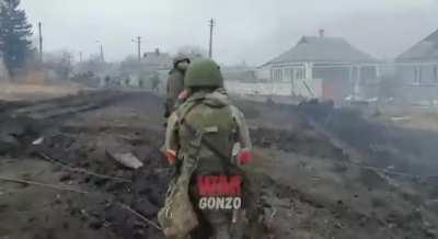 Footage of Russian forces capturing Volnovakha in Donetsk, Ukraine