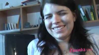 Teen got wet by fingering