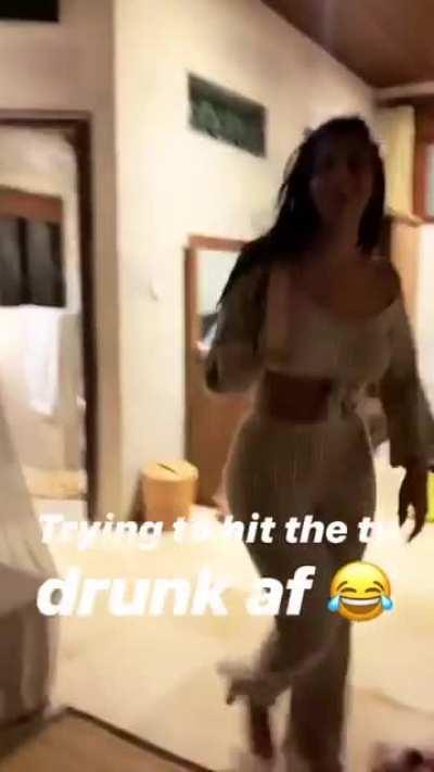 Nice form, not much vert.