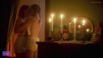 Retro Scenes: Karin Franz Körlof (32) & Josefin Neldén (33) - 