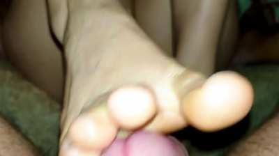 Hello 👋🏼 I’m new here 🦶