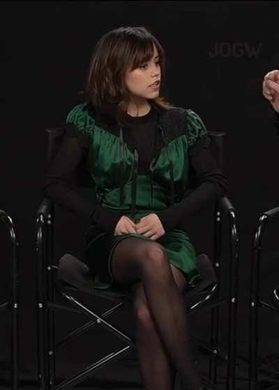 I love Jenna Ortega’s sexy legs