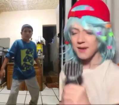 This crap is old but it's always funny to watch again.