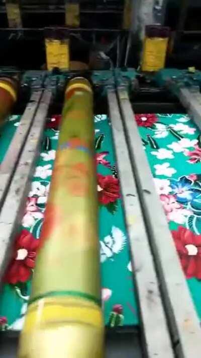 The machine that keep on painting