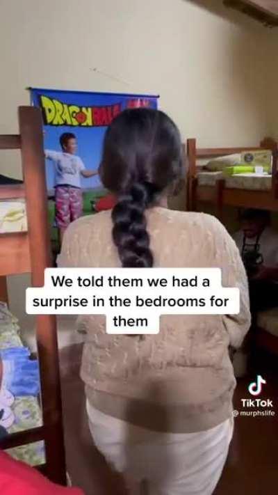 This guy bought a house (and McDonald's for the whole neighborhood) to an unfortunate family thanks to followers donating money.