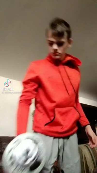 Twig takes off hoodie to reveal he is a twig