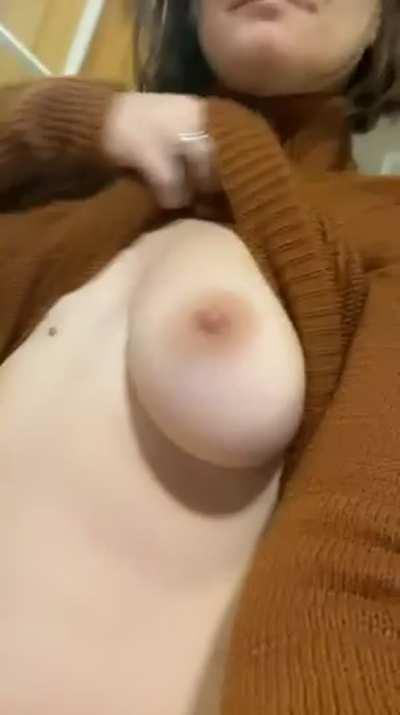 Quick flash before I meet the family 🥰