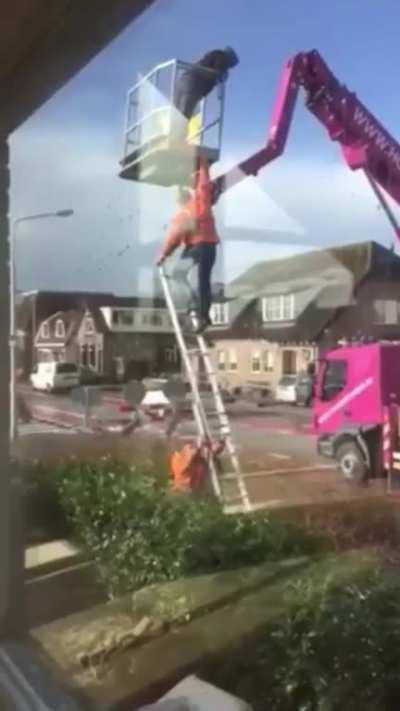 Uhhhh... What the heck???