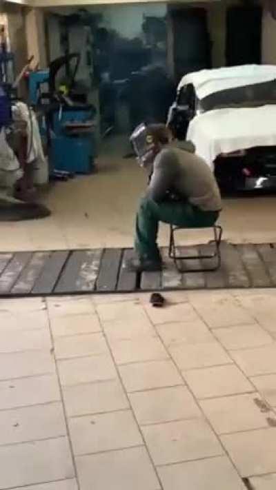 Haha chair goes boom