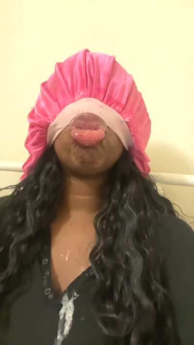 who miss me n wanna kiss me