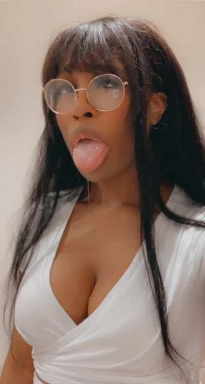 I need a study partner, want to be mine?🥺