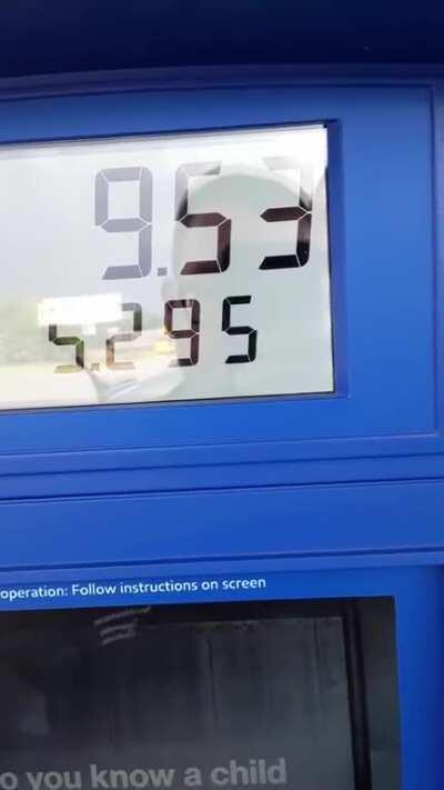 In Crossplains texas there is this gas station that is so slow I had time to go in and buy a slice of pizza and eat the whole thing and post this here while its pumping gas in my car.