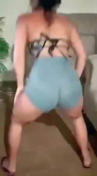 Tia Gostosa Rebolando - @???