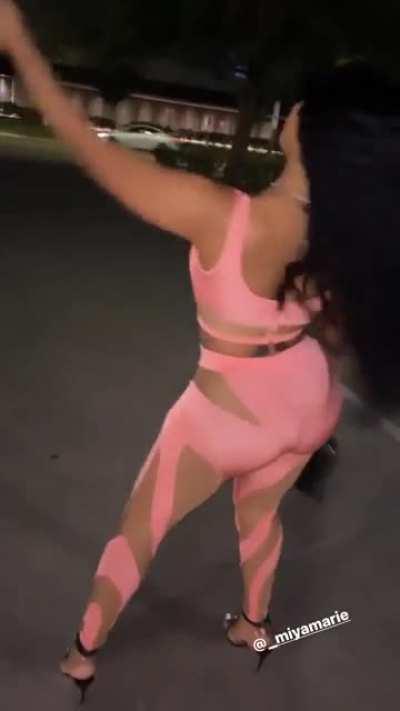 🍑💓