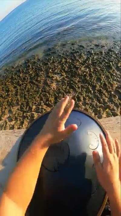 Jamming a funky backbeat groove on my RAV Vast when I'm interrupted by a conveniently located rap artist