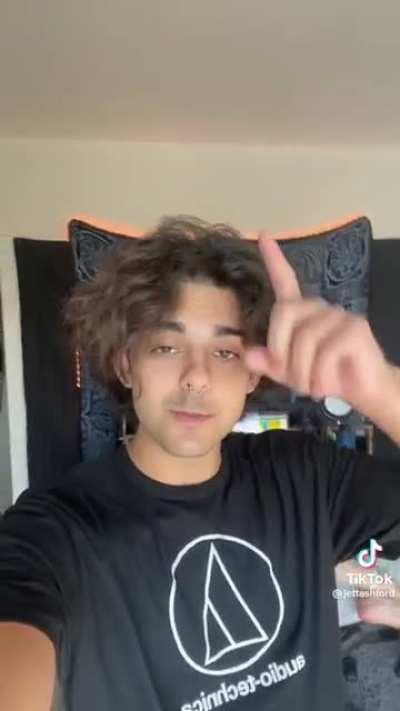 Why you should never trust those “random person on the street” interviews and judge strangers for being ‘dumb’.