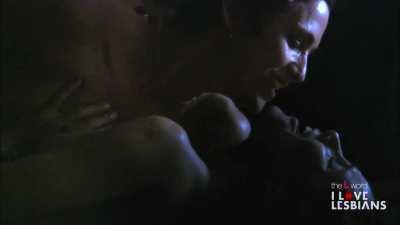 The L Word: Rachel Shelley & Alexandra Hedison (s03e08 - Scene #3)