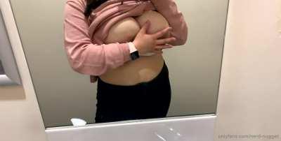 Grab em and🔥 squeeze em 🙌