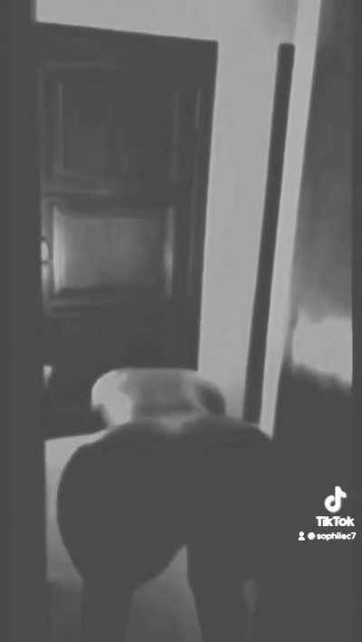 Just playing with this old video