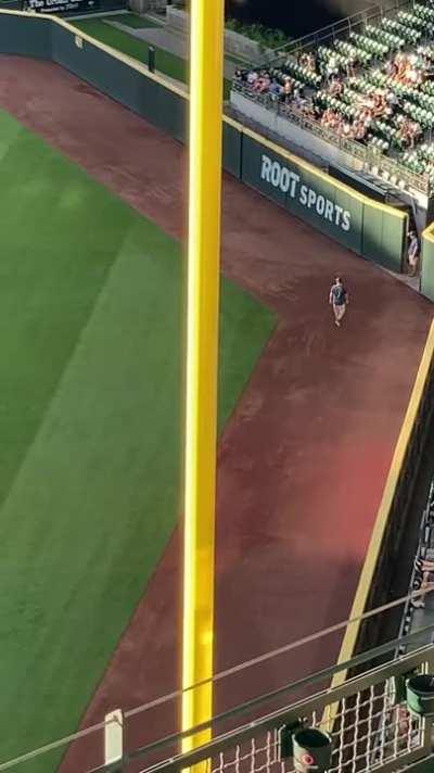 [Highlight] I snuck onto the field at the Mariners stadium today dressed as an employee