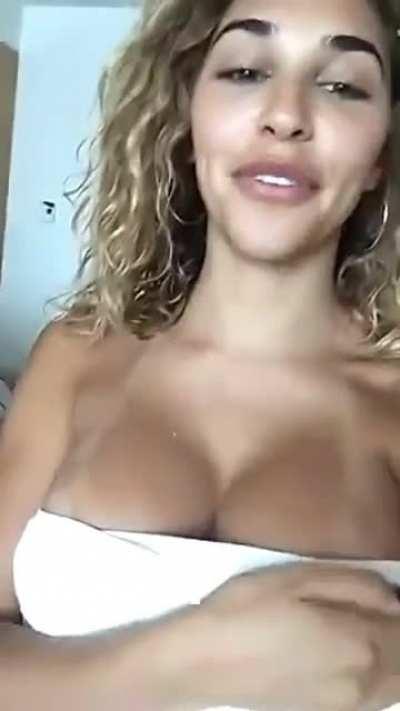 2016 snapchat in a towel