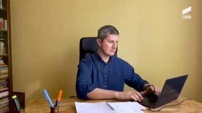 Să învățăm să tastăm cu Dan Barna