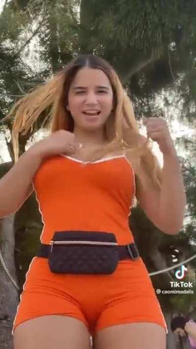 Teen (5) at her thiccest