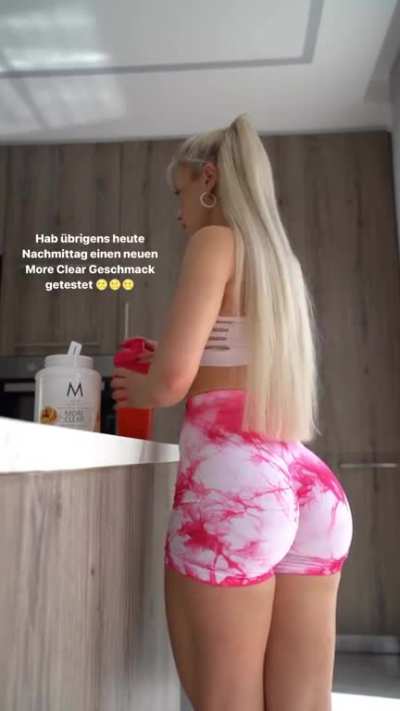 Her asshole should be free use 