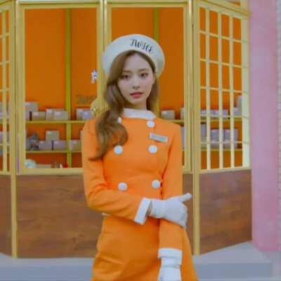 210305 - Pretty and cute Tzuyu