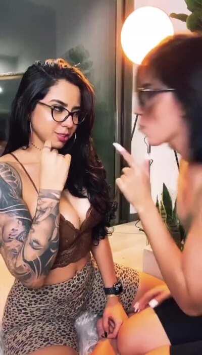 I wanna see your checks go red!