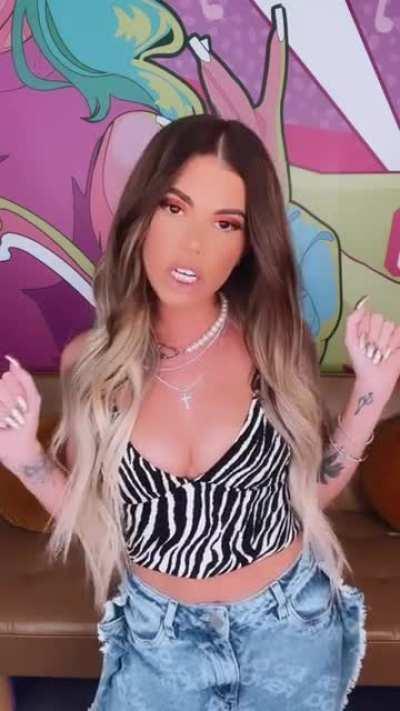 An interesting titttle🥵