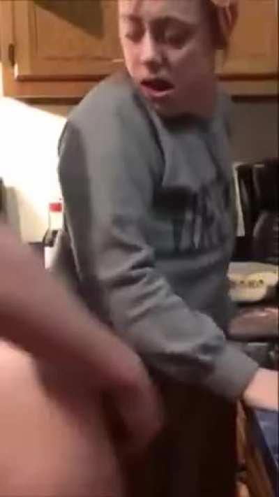 Fucking wife in kichen ( Links' in coments)