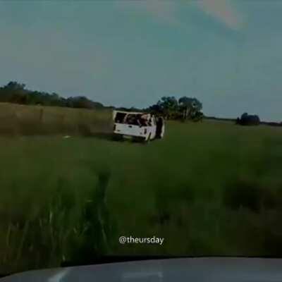 Cops find dozens of Mexican immigrants in truck memr