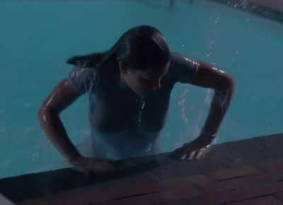 Jessica Biel  wet t