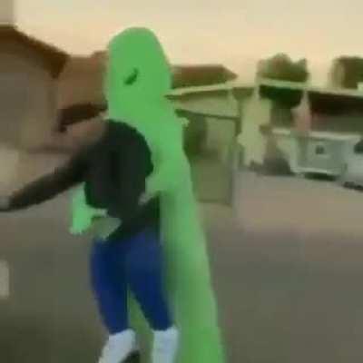 Area 51 raid be like