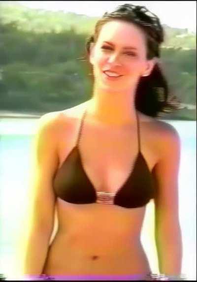 Jennifer Love Hewitt 2 of 2, ULQ Sources, Bikini Top, Slowed, Cropped, Looped, RIFE'd and AI'd