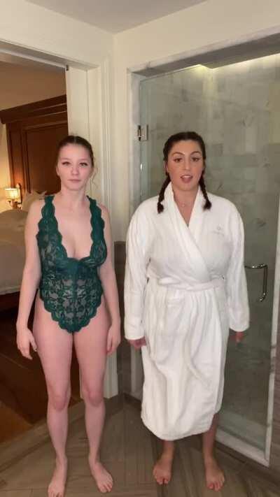 Whats better than one pair of boobs? 🤔😊