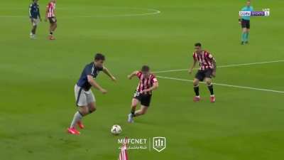 Just give him the ballon d'or already 😂✌