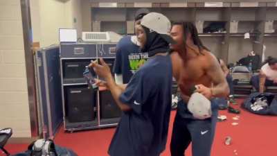 The Seattle Seahawks playing some classic Chief Keef after beating the 49ers last night 🔥🔥