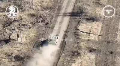 Bradley time! ~Beautiful footage of the UA 47th Mechanized Brigade 🐉 working in the Avdiivka area. First, the orc assault group gets dropped off by a BTR which is then destroyed by fpv drones 💥 then an M2 Bradley comes in to finish off the infantry