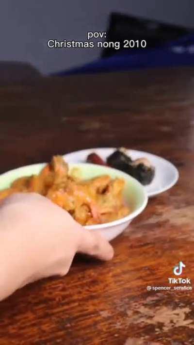 sawakas mararamdaman ko ule ang totoong Christmas (ctto)