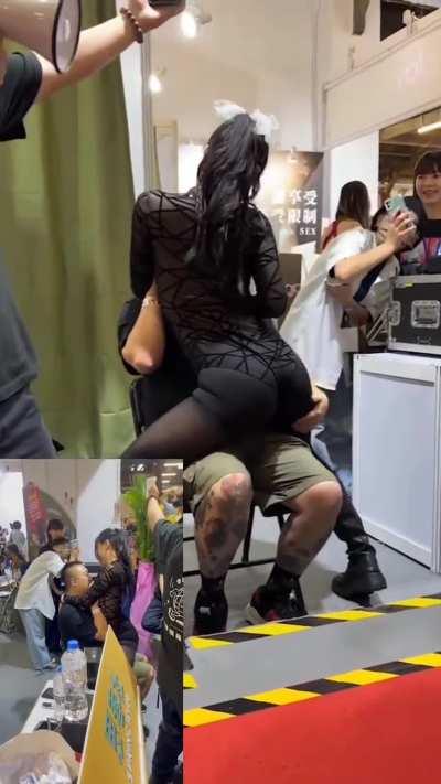 Taiwanese pornstar meeting her fans