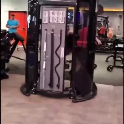 Editei o vídeo da briga com trilha do DBZ 😂