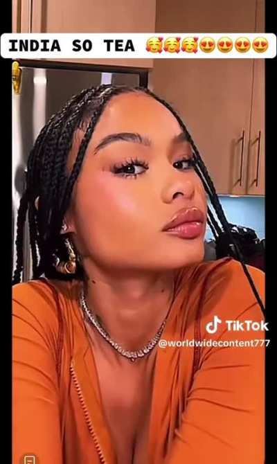 Them eyes & tongue 🤪