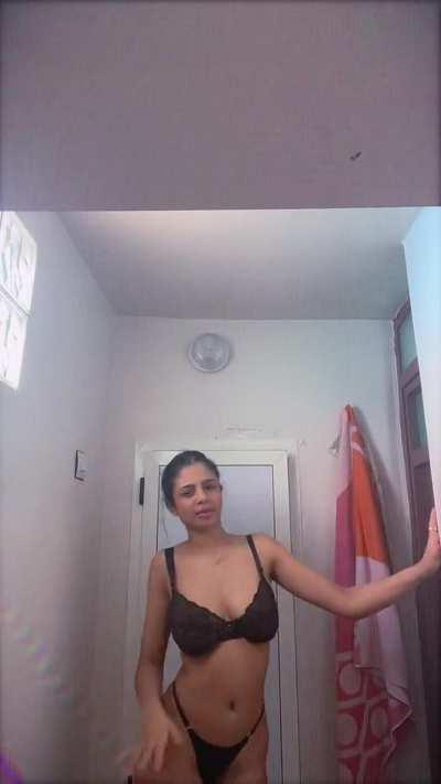 I'm home alone.. please cum over