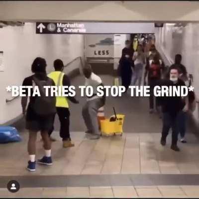 Sigma Displaying his Dominance