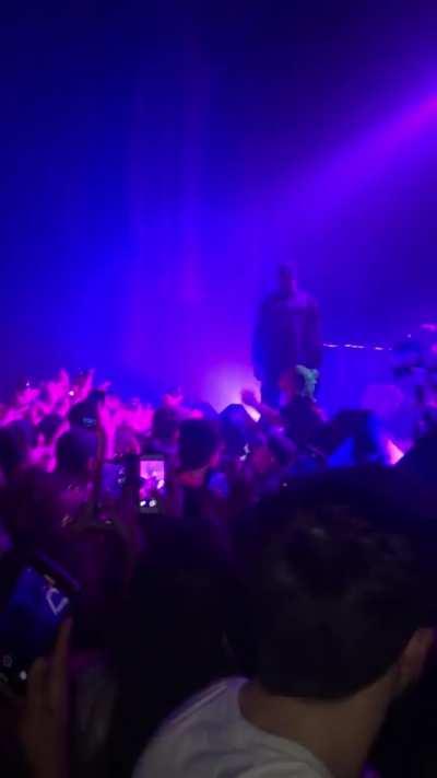 One of my favorite moments of the ALLTY 4 tour was when trippie was vibin to a fan singing Till The End Of Time