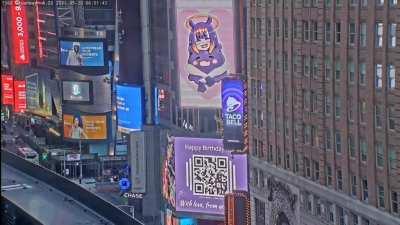 Times Square: 06:01 - 20/05 (EST) (#TakoTimesSquare)