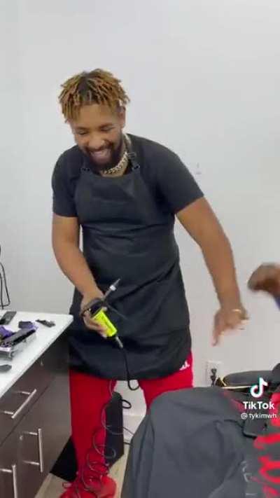 Dudes at the hairdresser